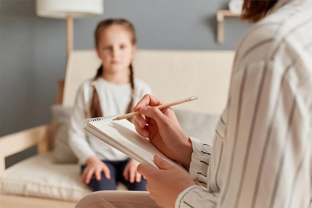 Miedos infantiles y adolescentes: cuáles son normales y cuáles necesitan intervención